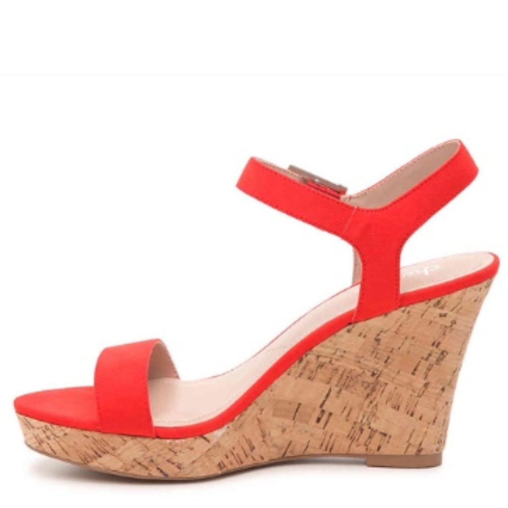 NWT Charles by Charles David Lindy Wedge Sandal - Picture 3 of 5